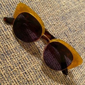 Vintage 1950s style sunglasses